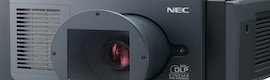 NEC anuncia su primer proyector láser compacto para pantallas de cine