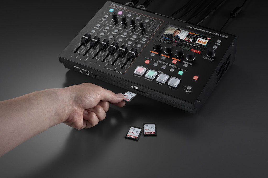Roland Go:Mixer Pro-X, un mezclador de audio para smartphones