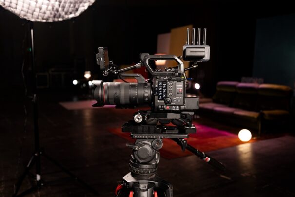 Canon EOS-C400