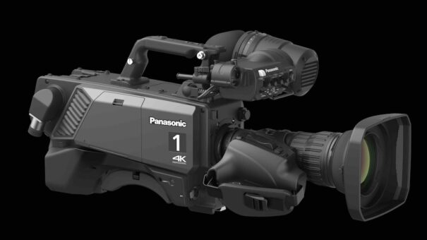 Panasonic UCX100 