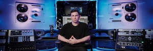 Hardwell renueva su estudio con monitores activos inteligentes de Genelec