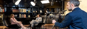 Sony PXW-Z300, the new 4K 60P XDCAM camcorder with 17x zoom, 1/2-inch triple CMOS sensor and AI subject tracking